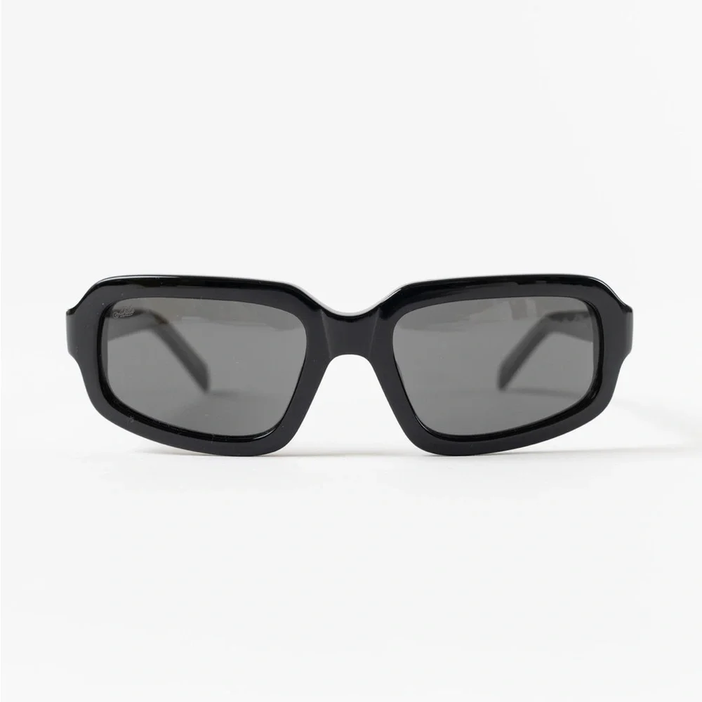 Akila Jupiter Sunglasses in Black